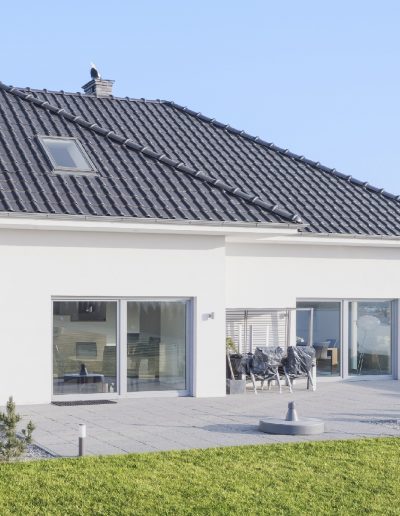 casa modular sostenible estilo mediterraneo